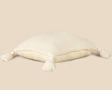 Almofada Solar Decorativa em Tricô com Macramê e Tassel