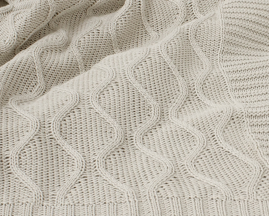 Manta Decorativa em Tricô Onda – Amplitude, Conforto e Estilo para Sofás e Camas