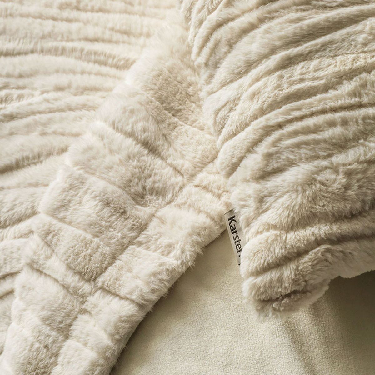 Almofada Montero Decorativa Peluciada Natural – Toque Felpudo