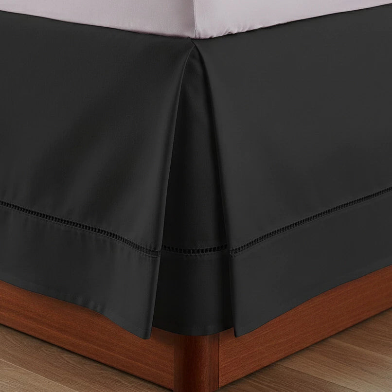 Saia Box Queen  Com Detalhes Em Pregas E Ponto Palito